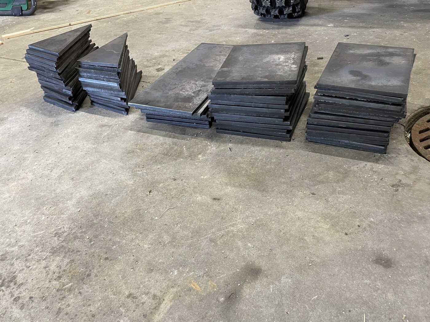 Stacked bulk CNC-cut 1/2 inch plate parts